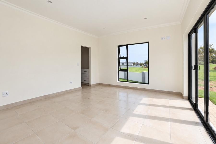 3 Bedroom Property for Sale in Le Grand Golf Estate Western Cape